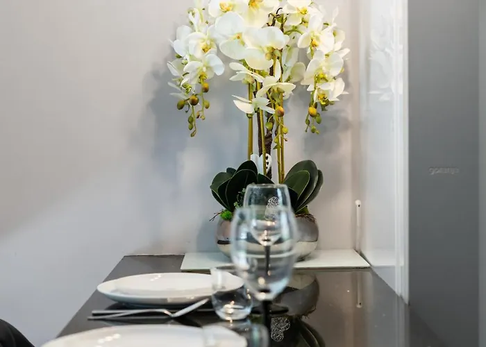 Konduktorska Z Parkingiem I Ogrodkiem - W Spokojnej Dzielnicy By Renters