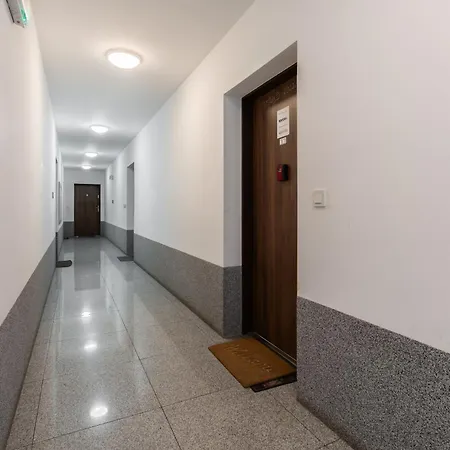 Konduktorska Z Parkingiem I Ogrodkiem - W Spokojnej Dzielnicy By Renters Appartamento Breslavia