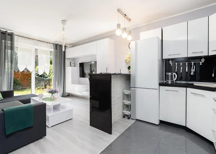 Konduktorska Z Parkingiem I Ogrodkiem - W Spokojnej Dzielnicy By Renters Lejlighed *