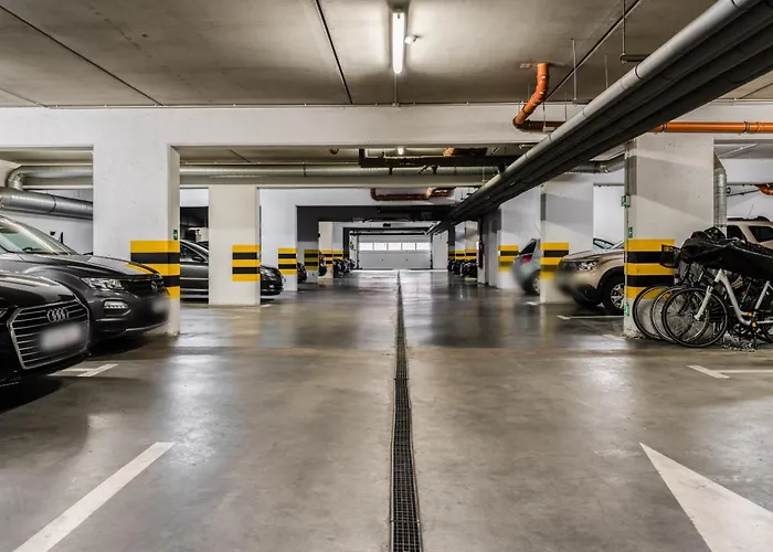 Konduktorska Z Parkingiem I Ogrodkiem - W Spokojnej Dzielnicy By Renters Appartement Wrocław