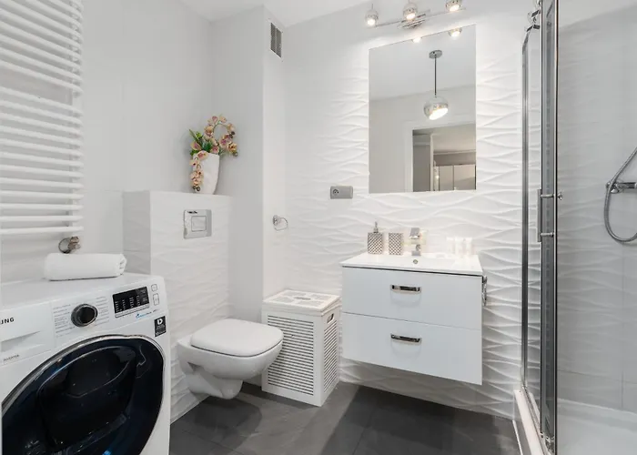 Konduktorska Z Parkingiem I Ogrodkiem - W Spokojnej Dzielnicy By Renters Wrocław