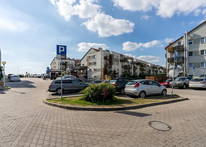 Konduktorska Z Parkingiem I Ogrodkiem - W Spokojnej Dzielnicy By Renters Appartement Wrocław