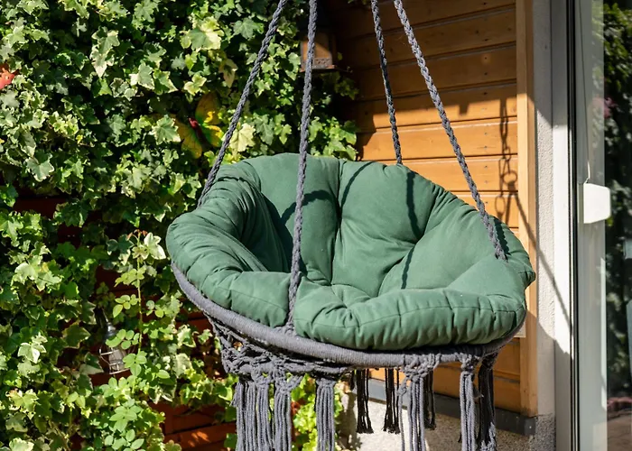 Konduktorska Z Parkingiem I Ogrodkiem - W Spokojnej Dzielnicy By Renters Appartement Wrocław