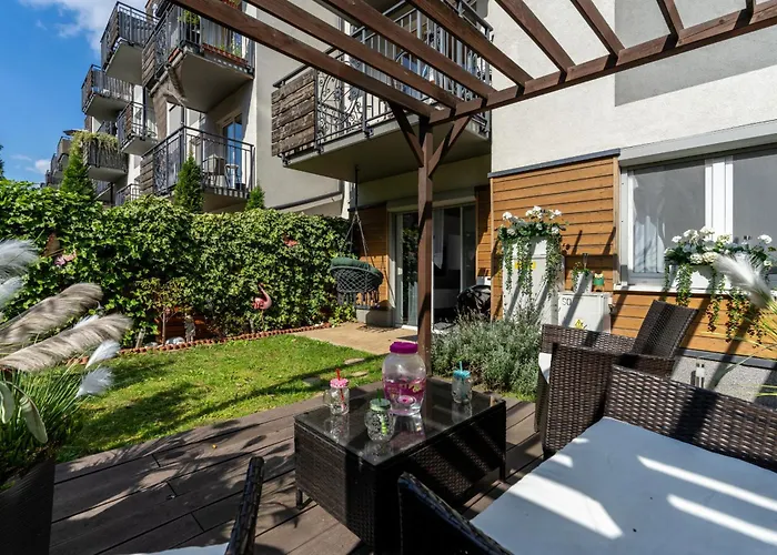 Konduktorska Z Parkingiem I Ogrodkiem - W Spokojnej Dzielnicy By Renters *